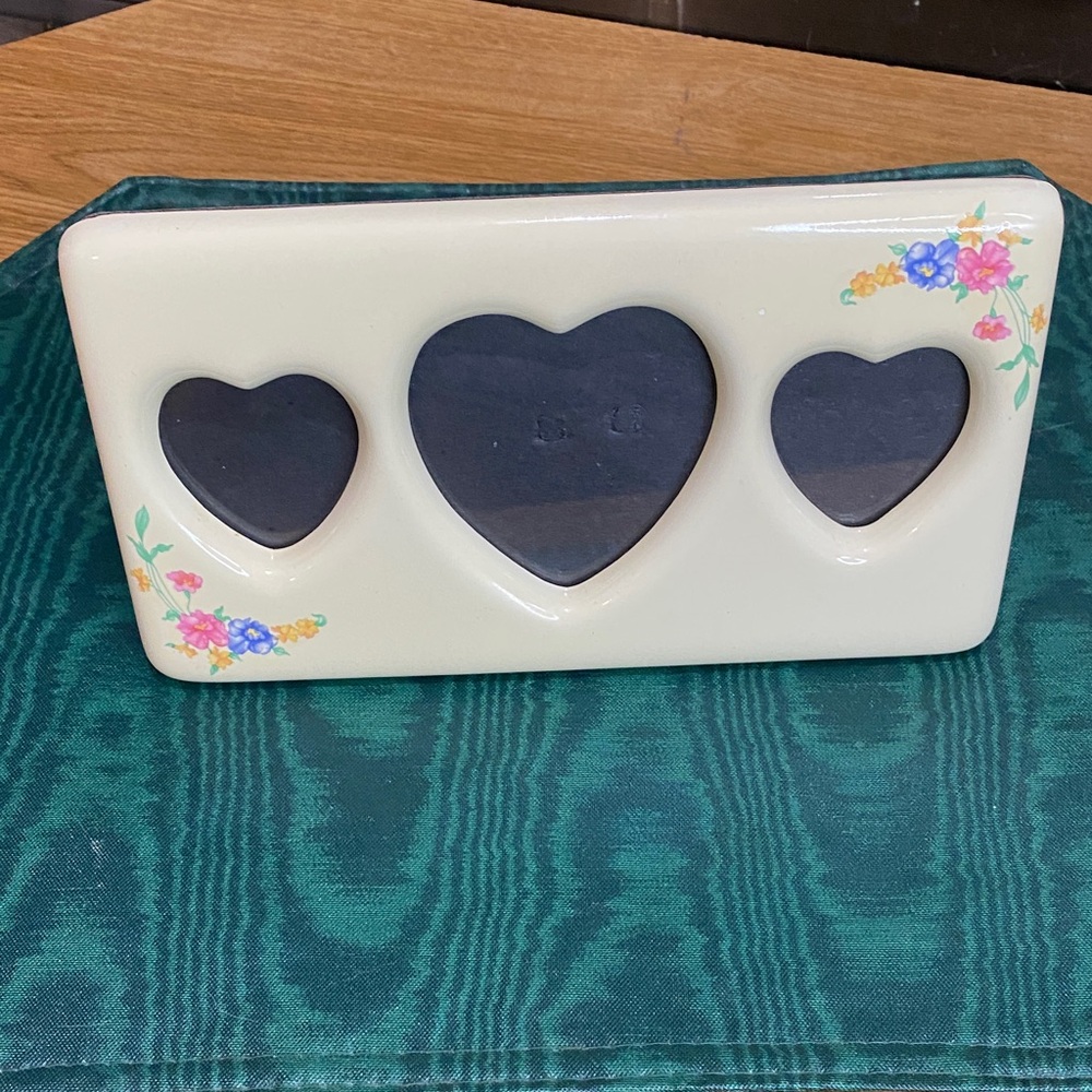 Vintage Ceramic 3 Heart-Shaped Cream Shabby Granny Frame 0.75" X 4.75" X 8.5"